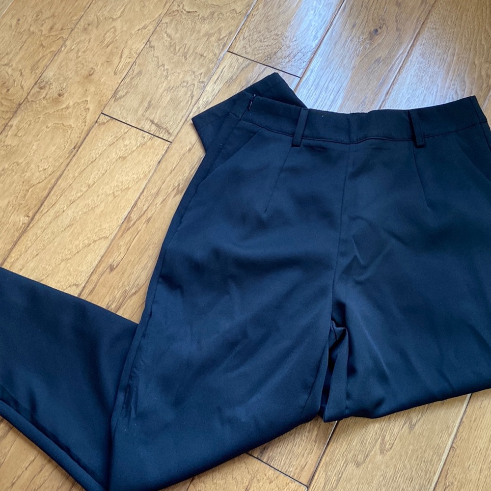 Black cropped dress pants